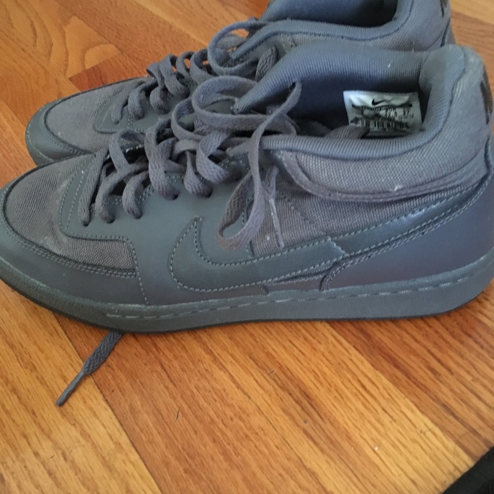 Nike men’s fashion sneaker